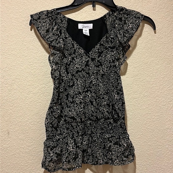 Japna Tops - Japna Black and White Floral Top
